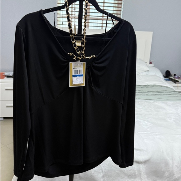 Michael Kors Black Top with Gold Chain Accent - Picture 1 of 4